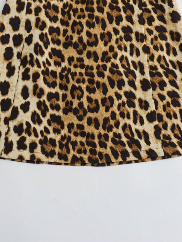 Vestido de fiesta con estampado de leopardo sin mangas y de moda